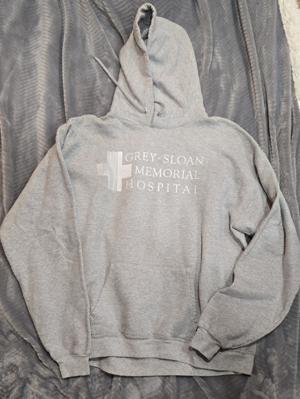 Hanes Gray Pullover Hoodie - Grey Sloan Memorial Hospital Print